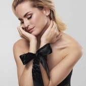 Черные ленты для связывания SILKY SENSUAL HANDCUFFS - Bijoux Indiscrets - купить с доставкой в Муроме